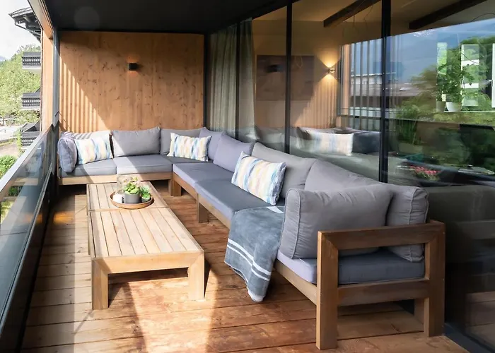 Schoenblick - Next To Areit Gondel Station