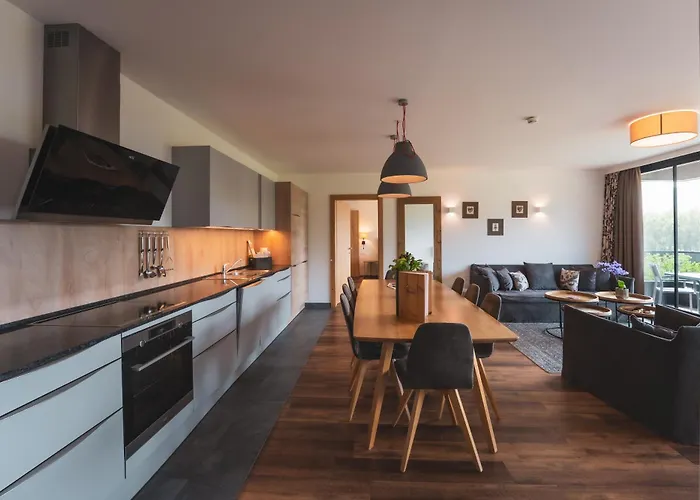 Schoenblick - Next To Areit Gondel Station