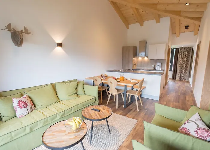 Schoenblick - Next To Areit Gondel Station *